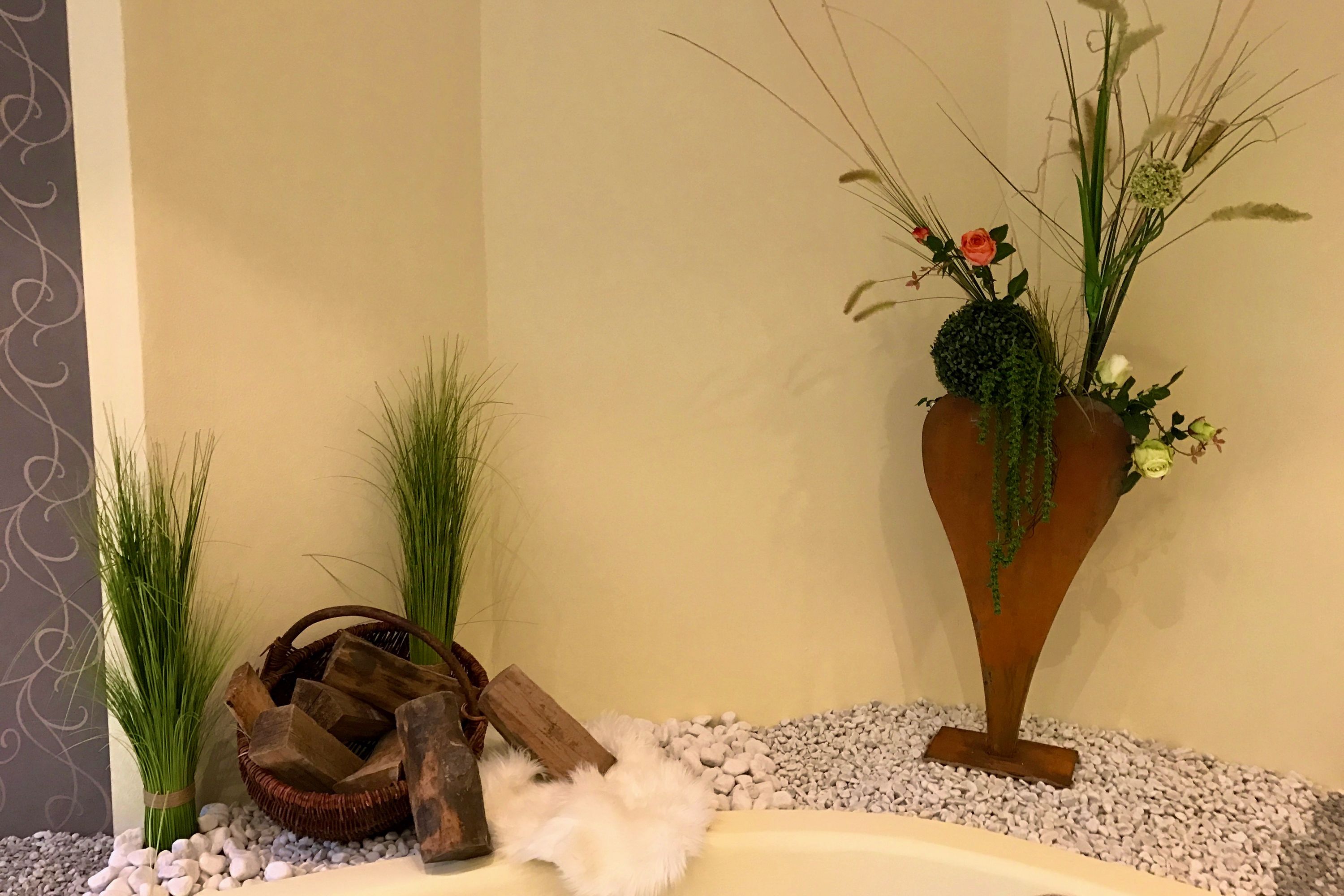 body treatments, aromatherapy, hot stone massages, sports massages