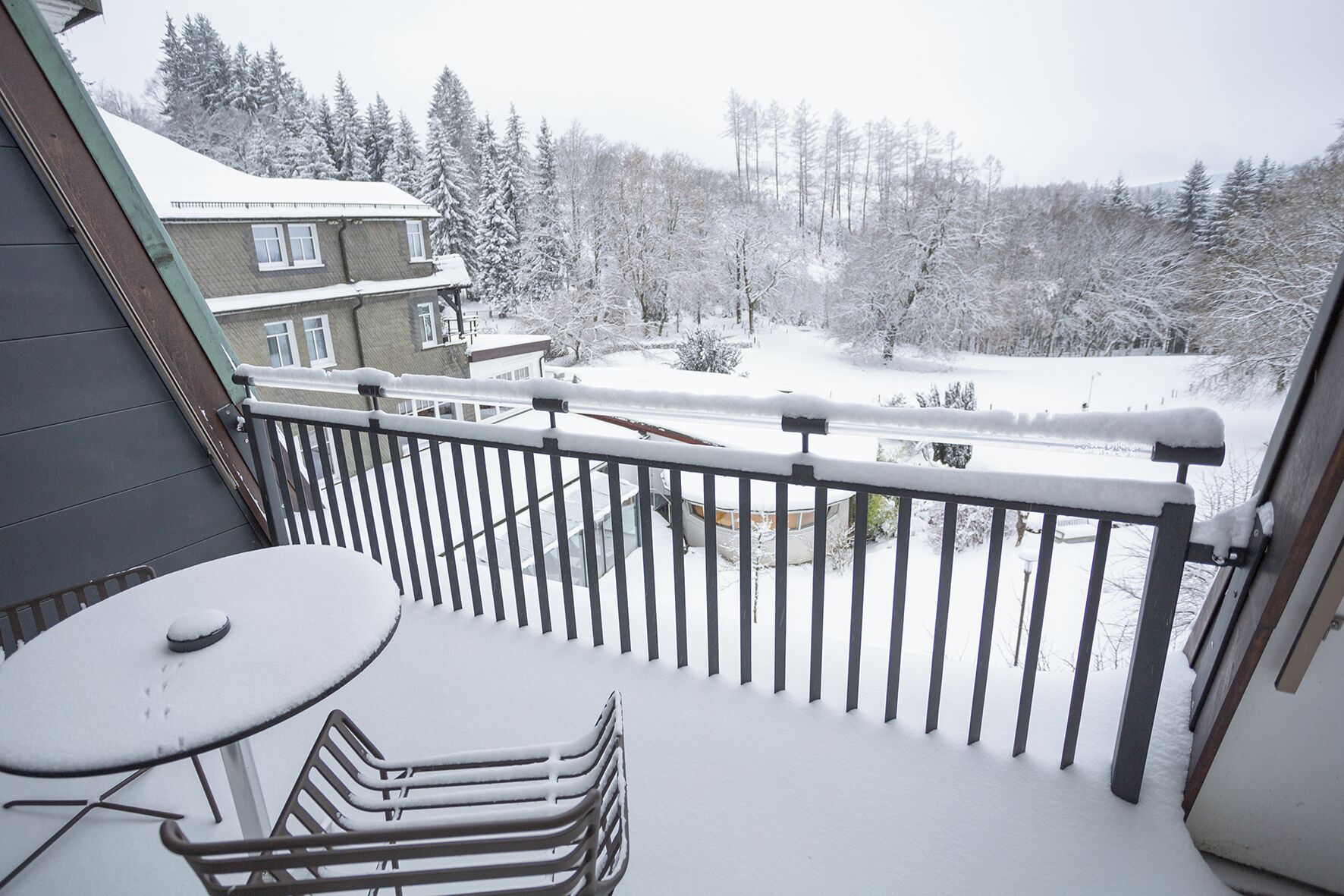 1 bedroom, hypo-allergenic bedding, down duvets, in-room safe