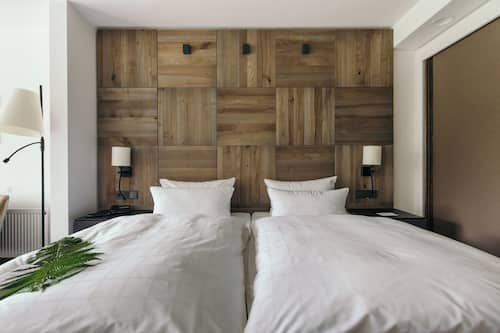 Comfort Double Room | Hypo-allergenic bedding, down duvets, in-room safe, desk