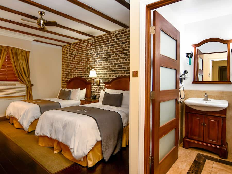 Deluxe Double Room, 2 Double Beds | Premium bedding, minibar, desk, iron/ironing board