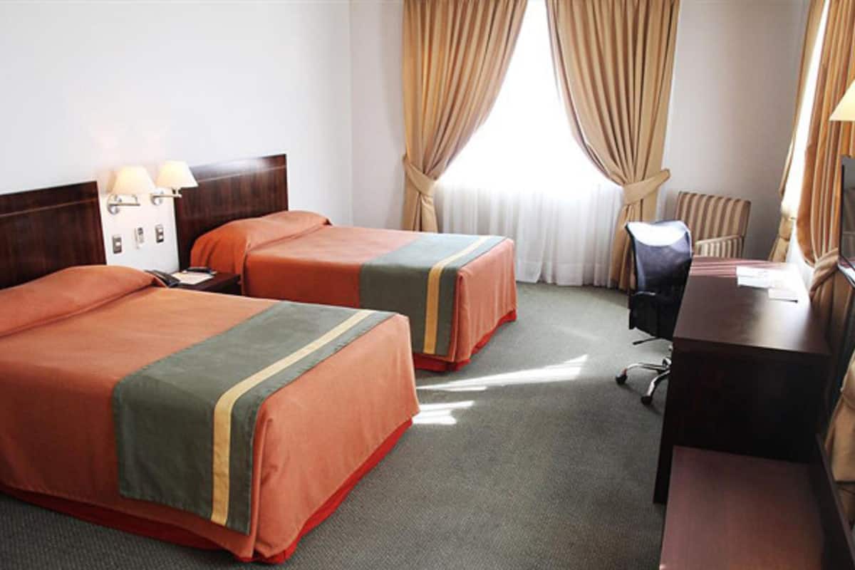standard double room | premium bedding, minibar, in-room safe, desk