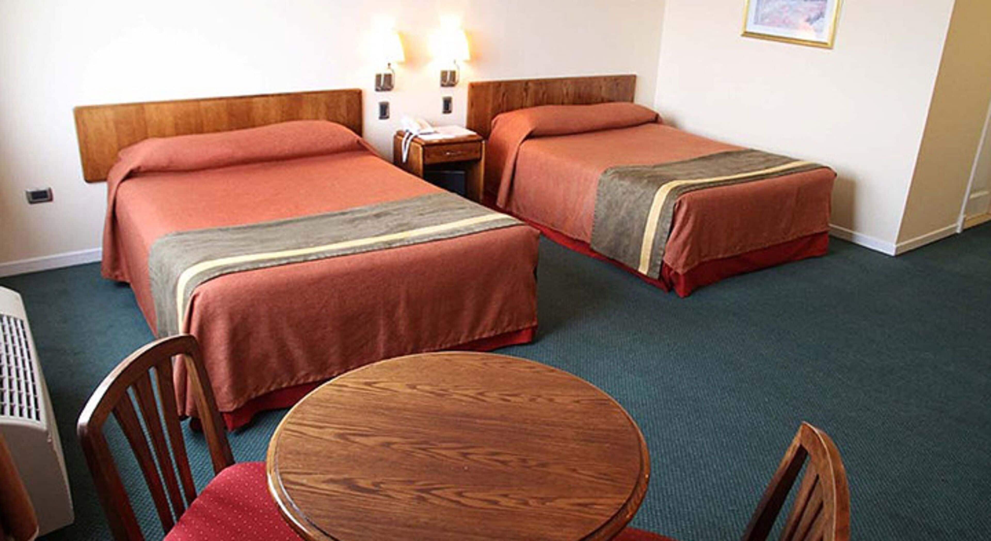 standard double room | premium bedding, minibar, in-room safe, desk