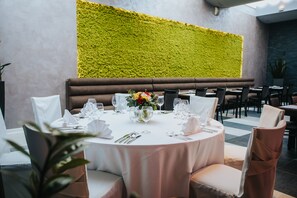 Breakfast, lunch and dinner served - Hotel Lero (Dubrovnik)