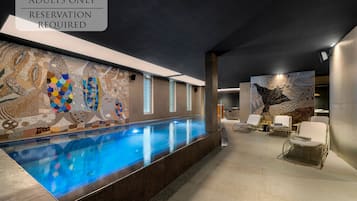 Indendørs pool, sæsonbestemt udendørs pool