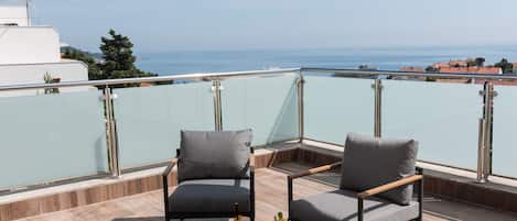 Ático Deluxe, 2 habitaciones, no fumadores, vistas al mar | Vistas del balcón