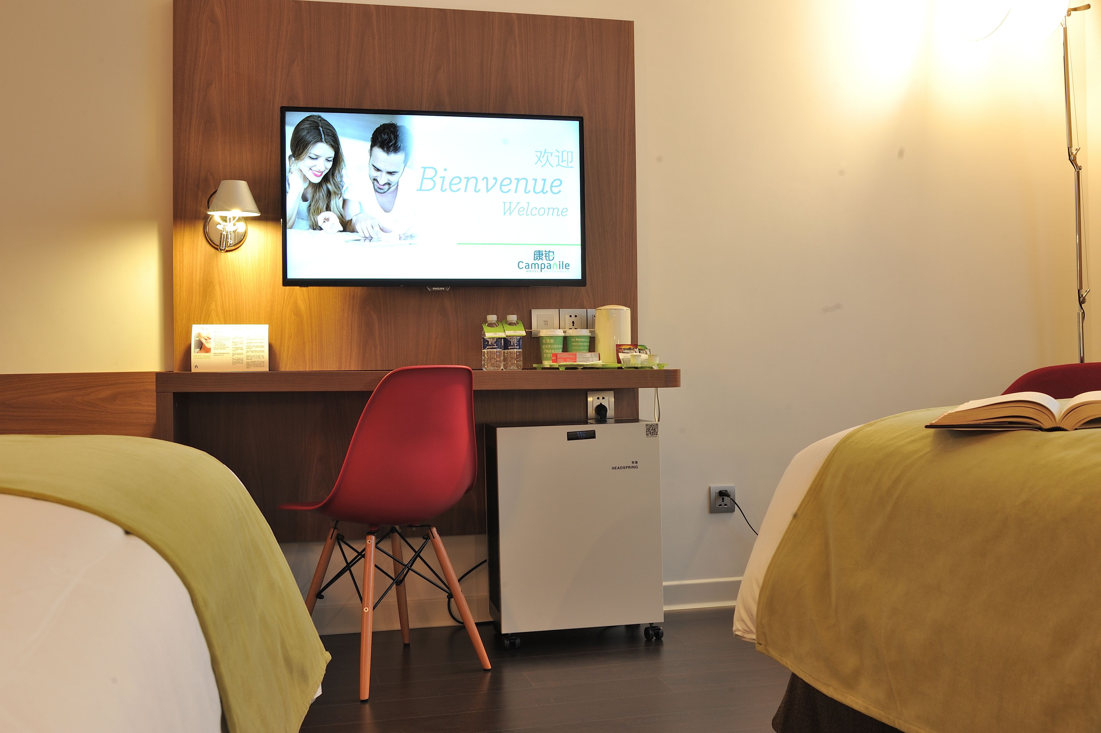 premium bedding, pillow-top beds, minibar, in-room safe