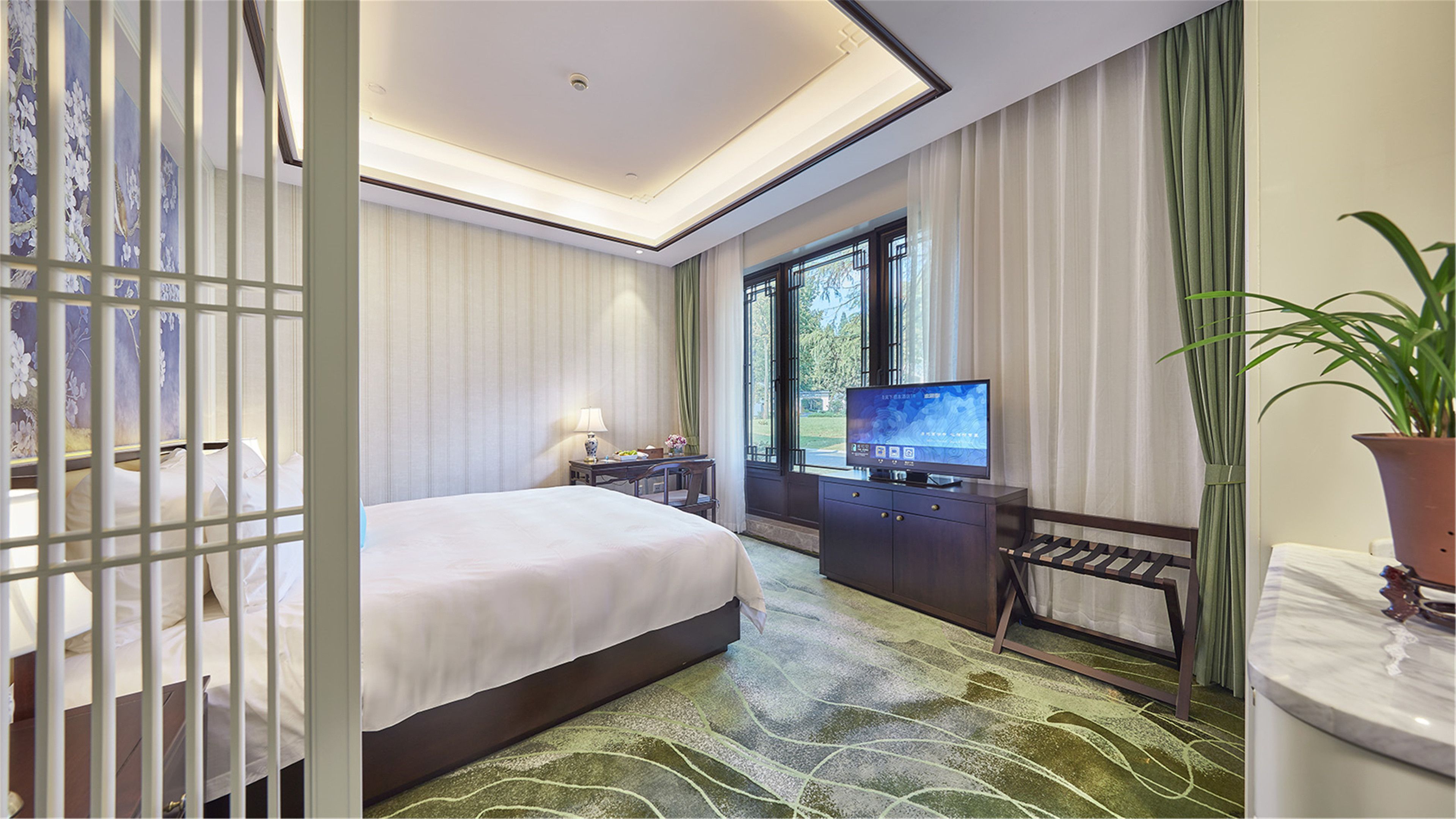 garden view executive king room | 1 bedroom, premium bedding, pillow-top beds, in-room safe