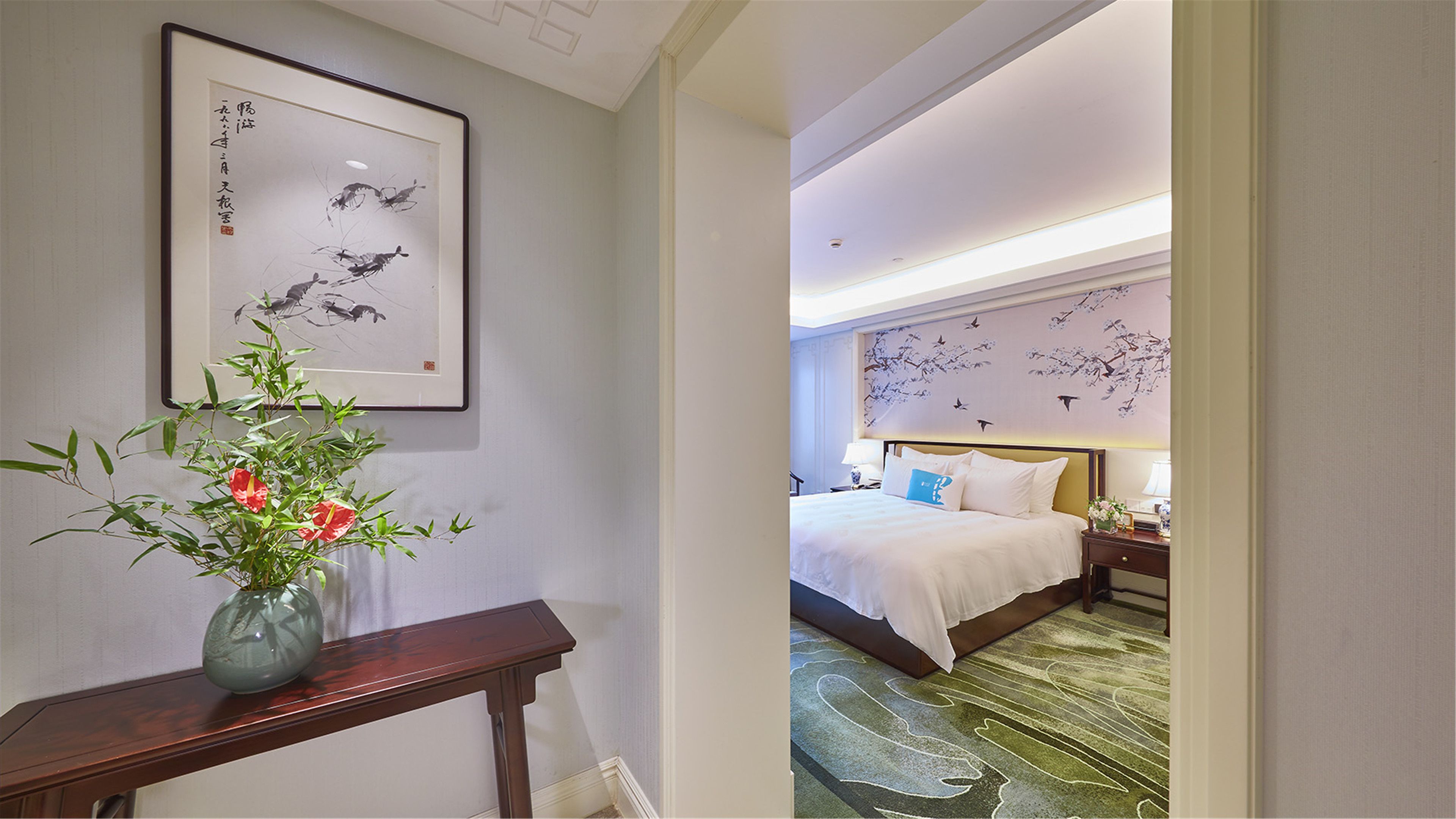 deluxe room, garden view | 1 bedroom, premium bedding, pillow-top beds, in-room safe