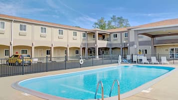 Seasonal outdoor pool