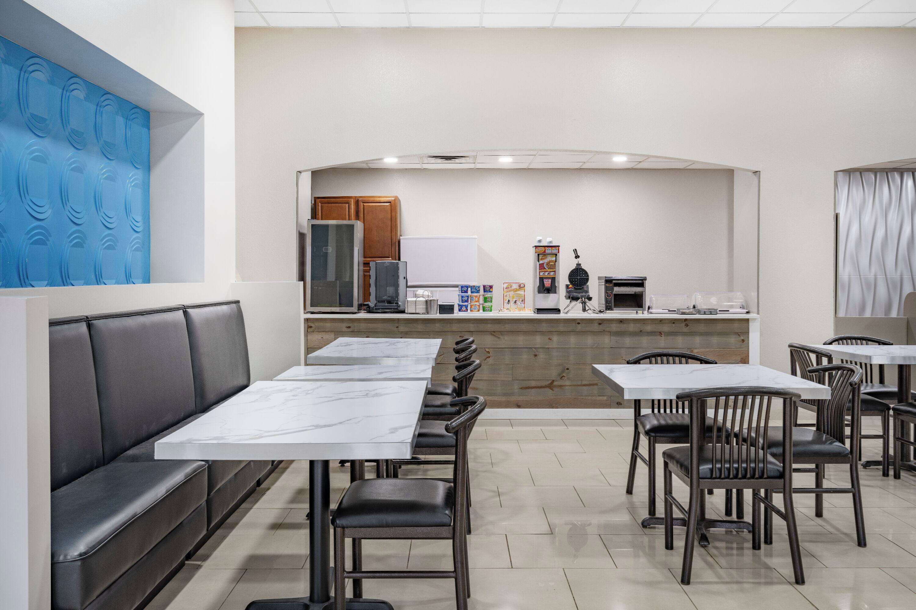 Foto - Days Inn & Suites by Wyndham Niagara Falls/Buffalo