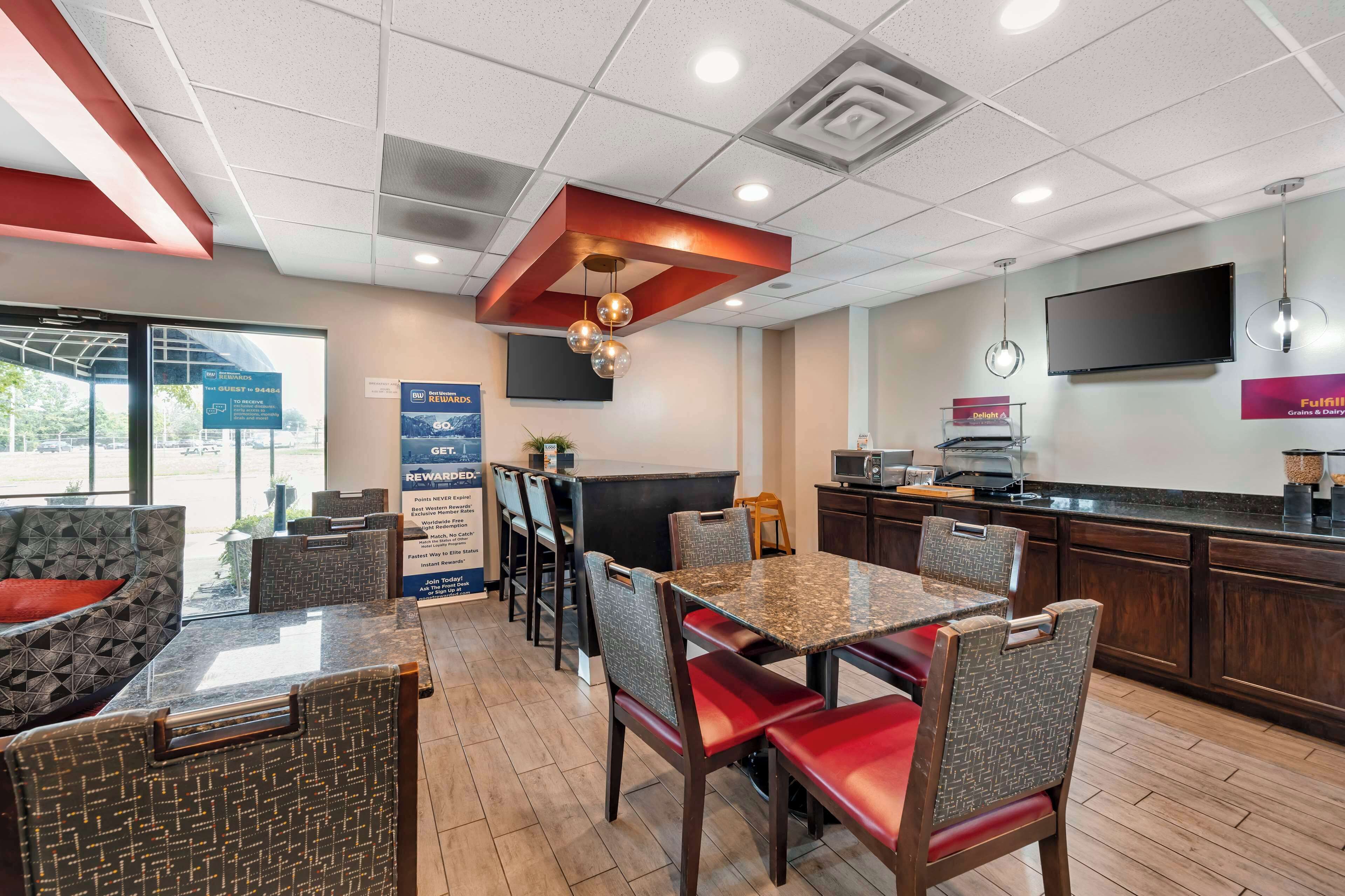 Inbegriffenes kontinentales Frühstück