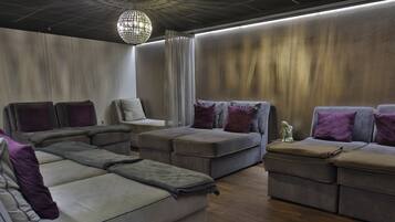 Ruang perawatan pasangan, sauna, ruang uap, dan perawatan tubuh