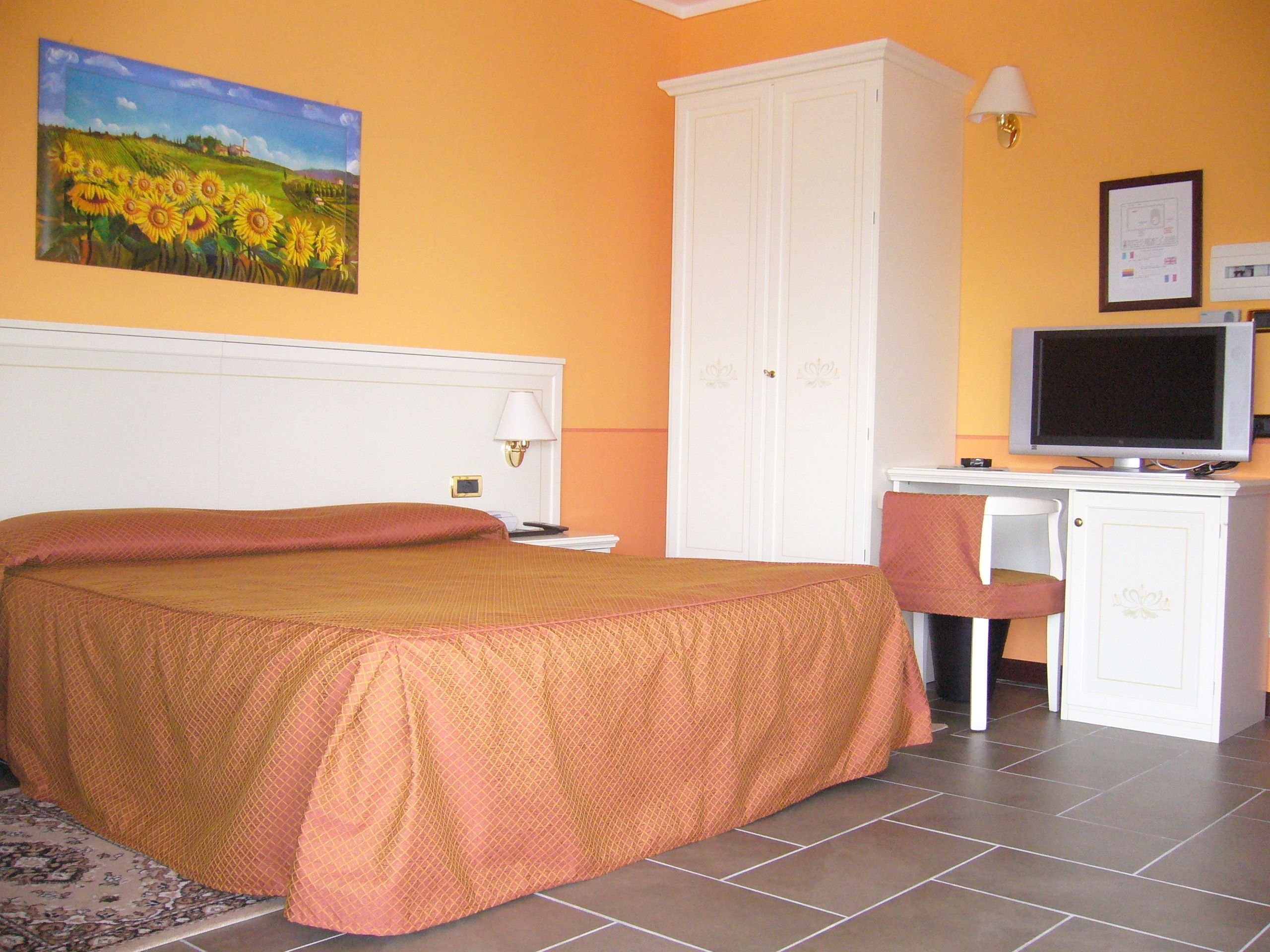 superior double or twin room, terrace, lake view | in-room safe, desk, free wifi, bed sheets