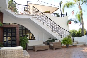 Terrace/patio - Hotel Redebora (Torregrotta)