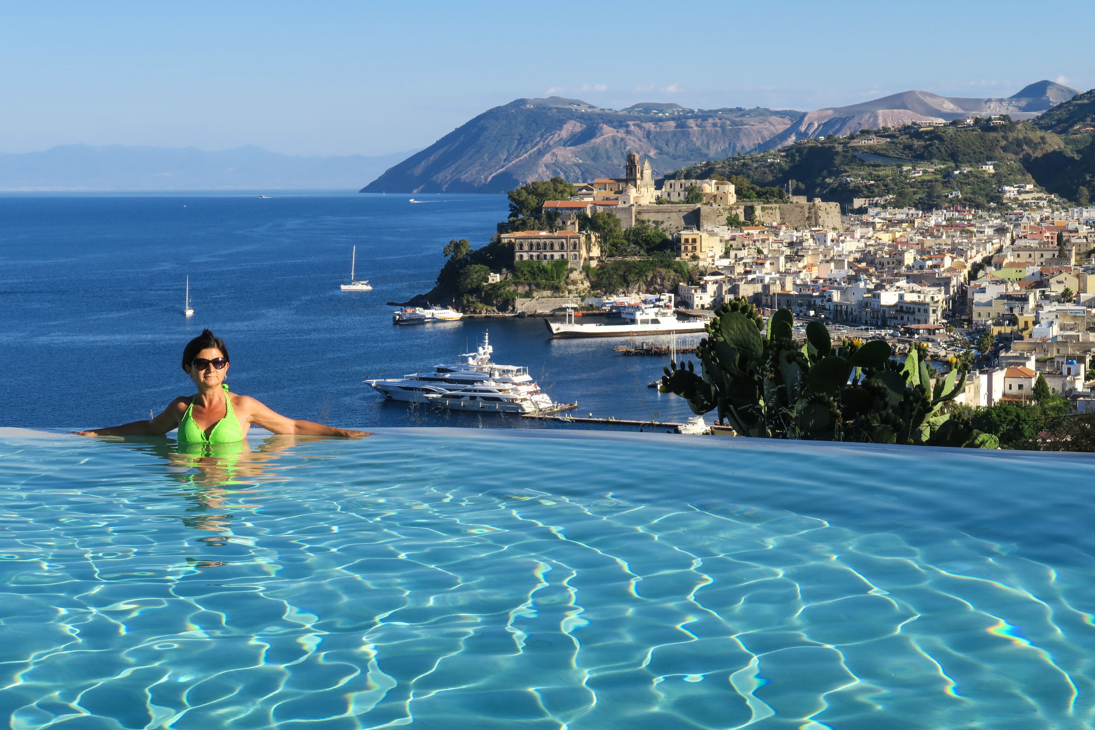 屋外プール、サンラウンジャー