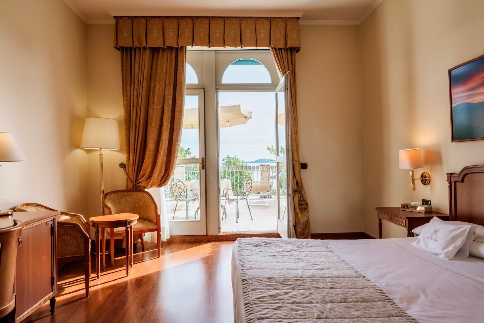 Premium-Doppelzimmer | Minibar, Zimmersafe, Schreibtisch, kostenloses WLAN