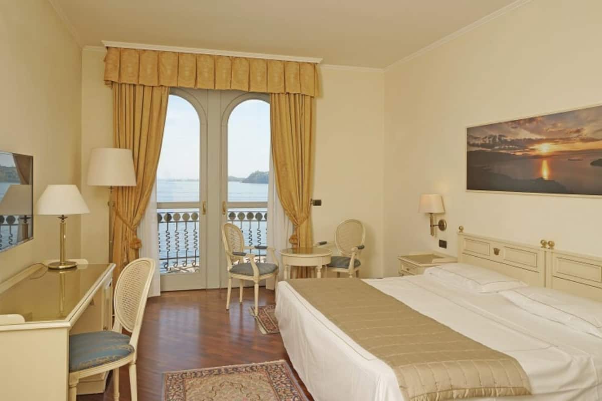 1 bedroom, minibar, in-room safe, desk