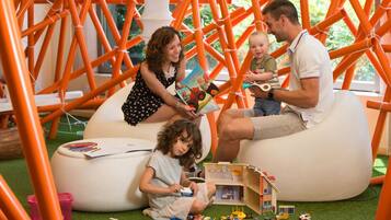 Area giochi per bambini (al coperto)