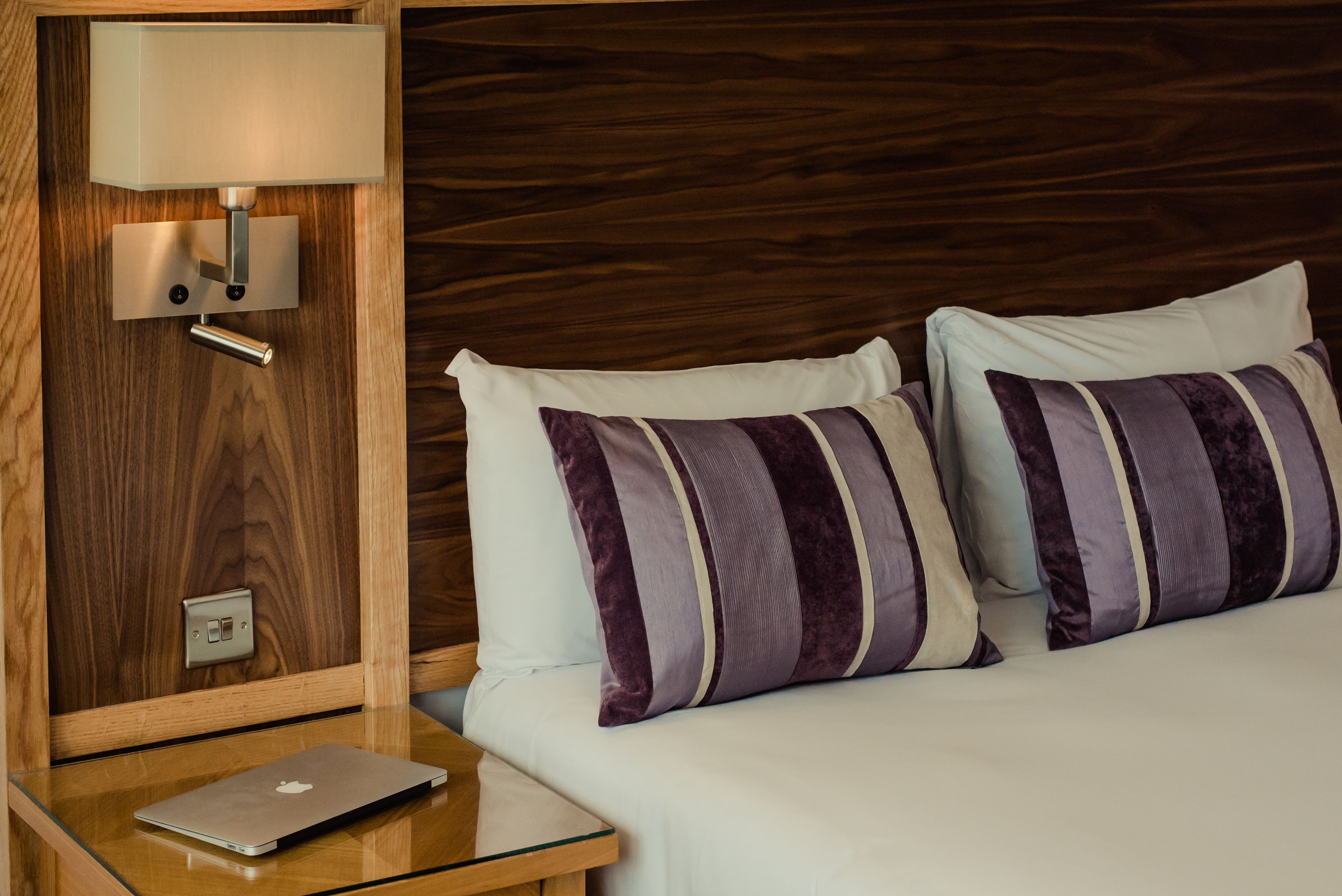 in-room safe, desk, laptop workspace, blackout curtains