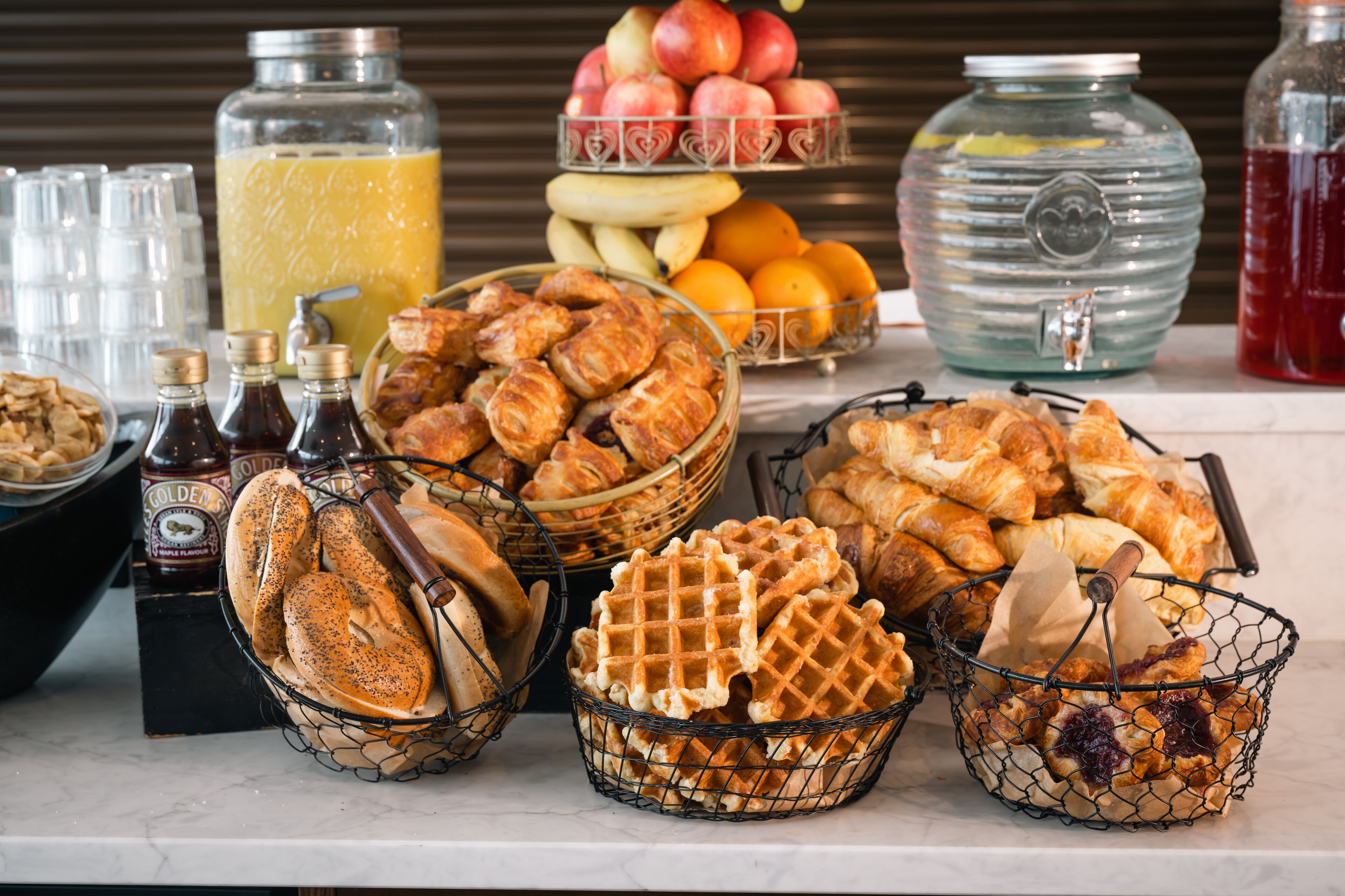 daily full breakfast (eur 15.00 per person)