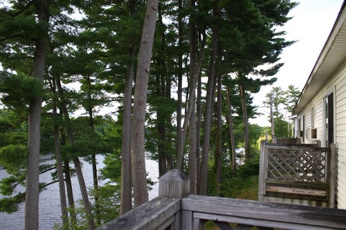 Milford Motel On The River