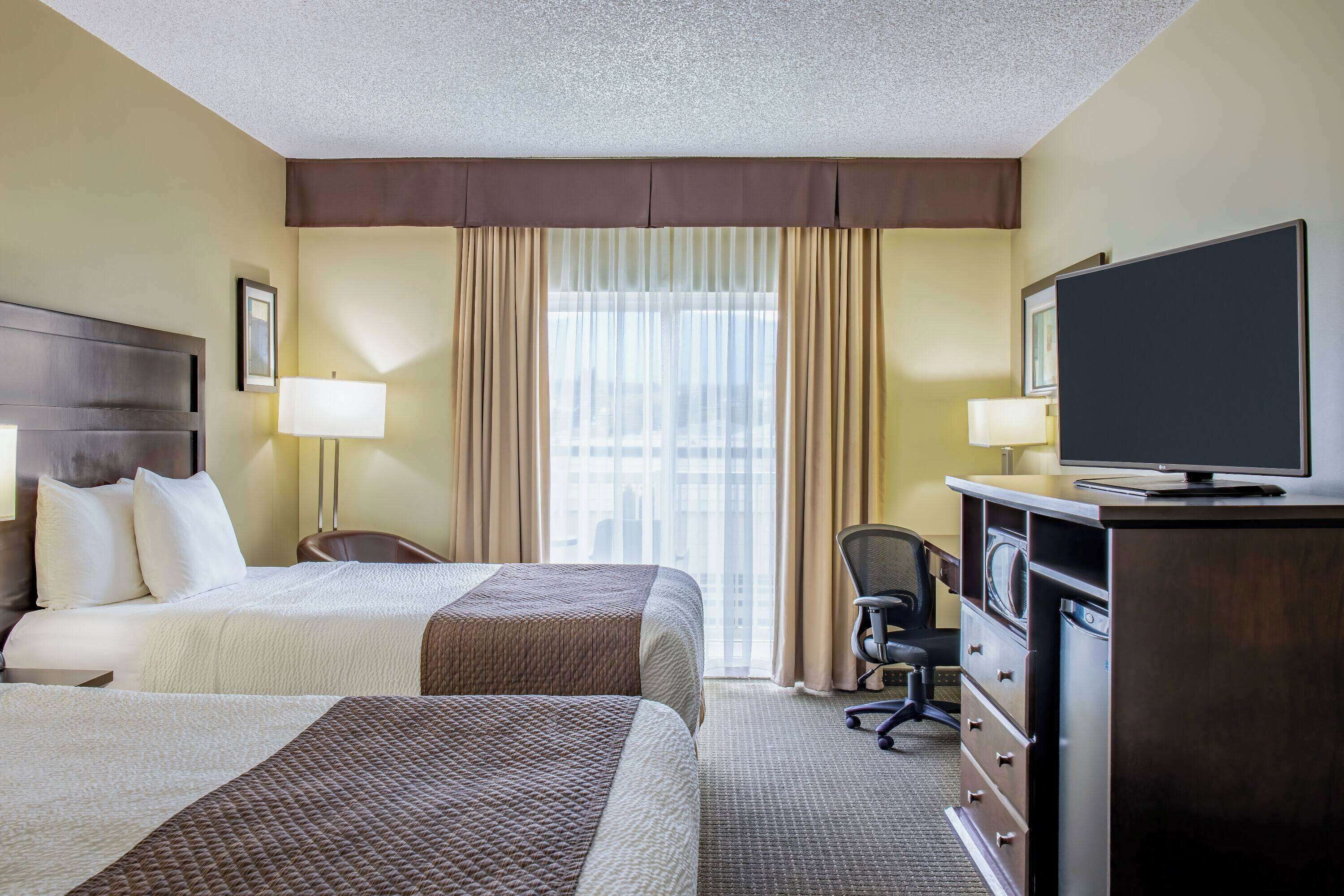 desk, iron/ironing board, free cots/infant beds, rollaway beds