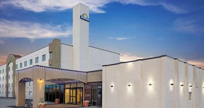 Days Inn & Conference Centre by Wyndham Cranbrook