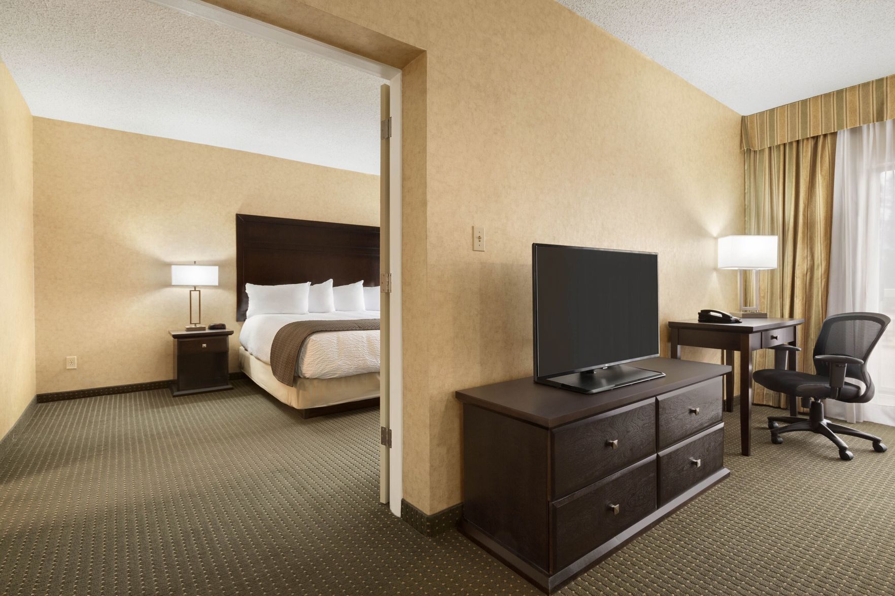 Desk, iron/ironing board, free cots/infant beds, rollaway beds