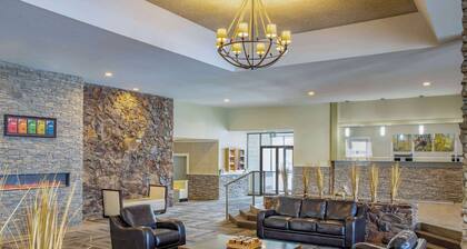 Days Inn & Conference Centre by Wyndham Cranbrook