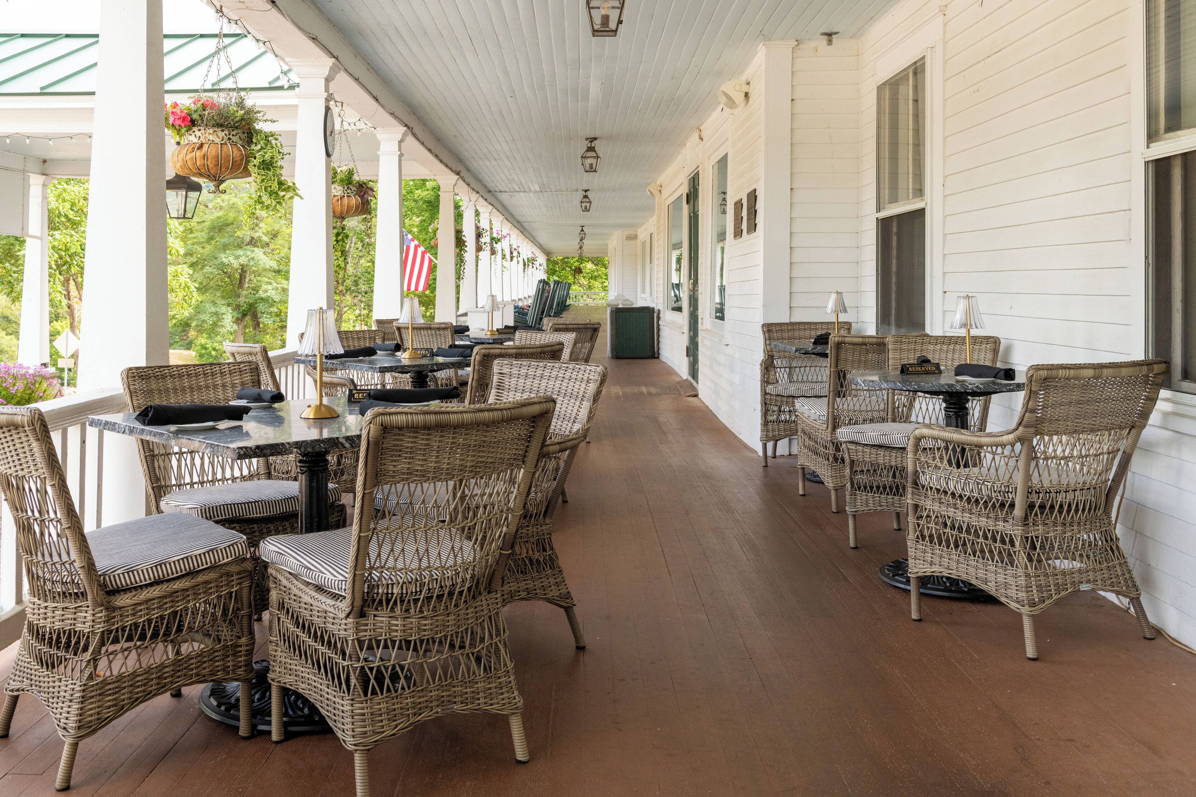 Breakfast served, American cuisine