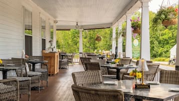 Se sirven desayunos y cocina americana