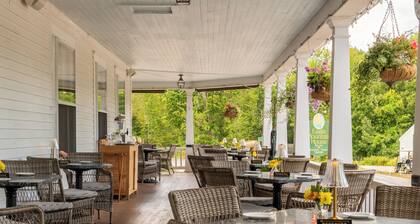 Eagle Mountain House & Golf Club