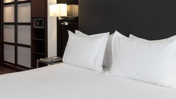 Standaard kamer, 2 eenpersoonsbedden | 1 slaapkamer, een minibar, een kluis op de kamer, een bureau