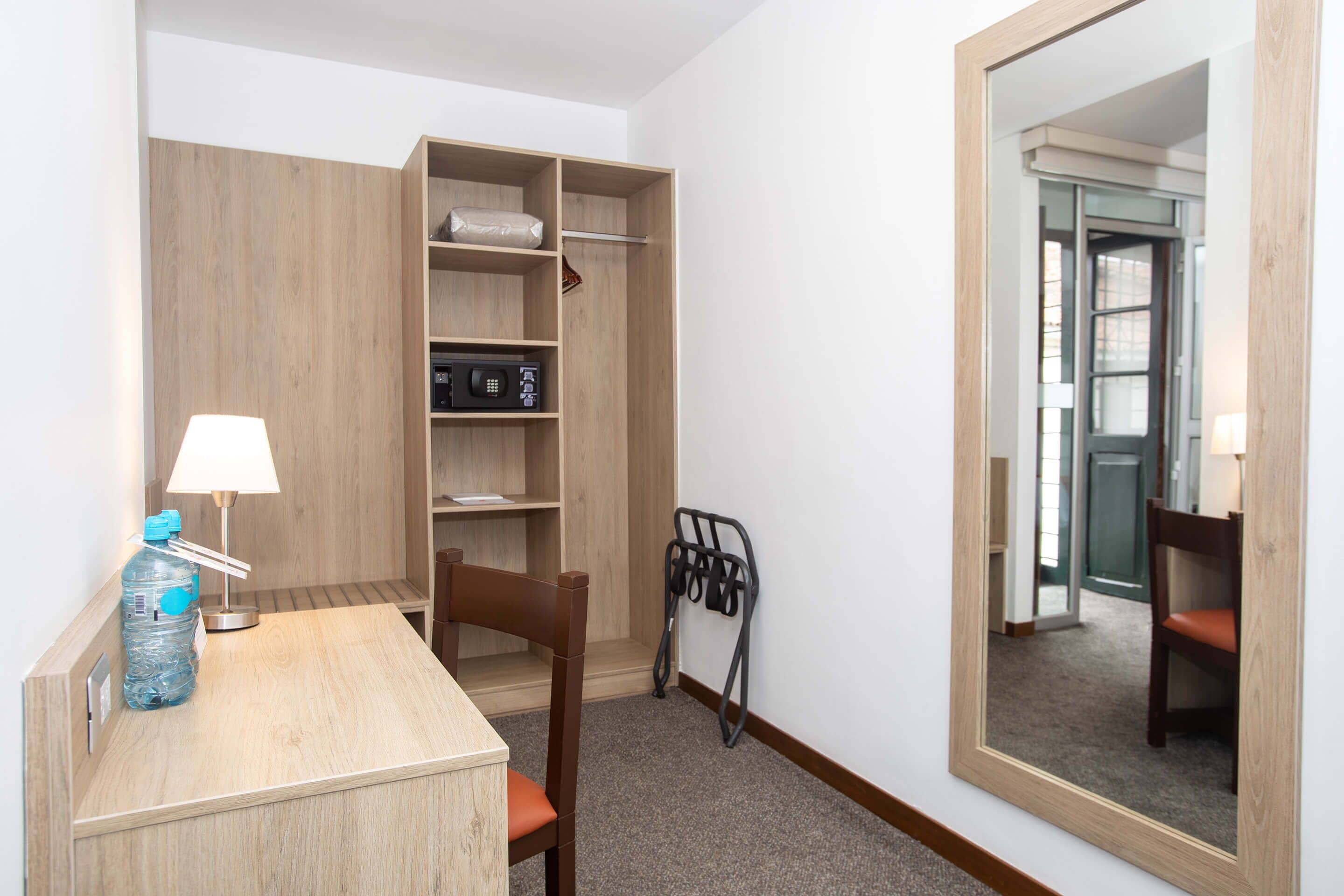 traditional room, 1 queen bed | 1 bedroom, down duvets, in-room safe, desk