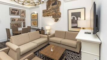 Suite, 1 King Bed | Minibar, in-room safe, desk, soundproofing