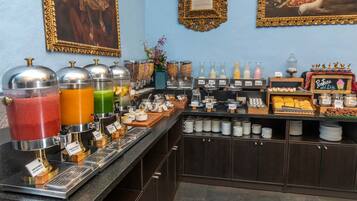 Gratis komplett frukost varje dag