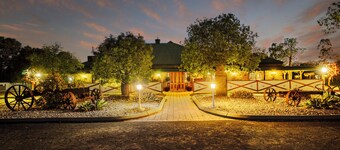 Overlander Homestead Motel