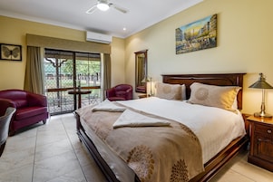 2 dormitorios, ropa de cama de alta calidad, minibar y escritorio