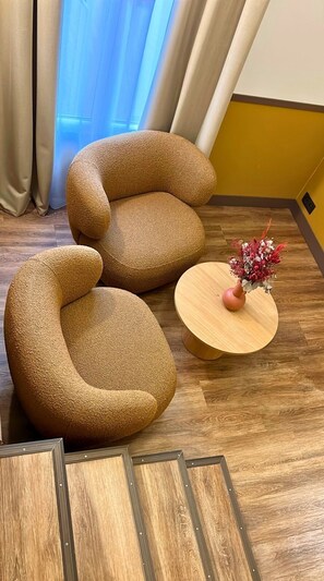 Junior Suite, 1 Queen Bed, Non Smoking (with Sofabed) | 1 bedroom, individually furnished, desk, blackout drapes