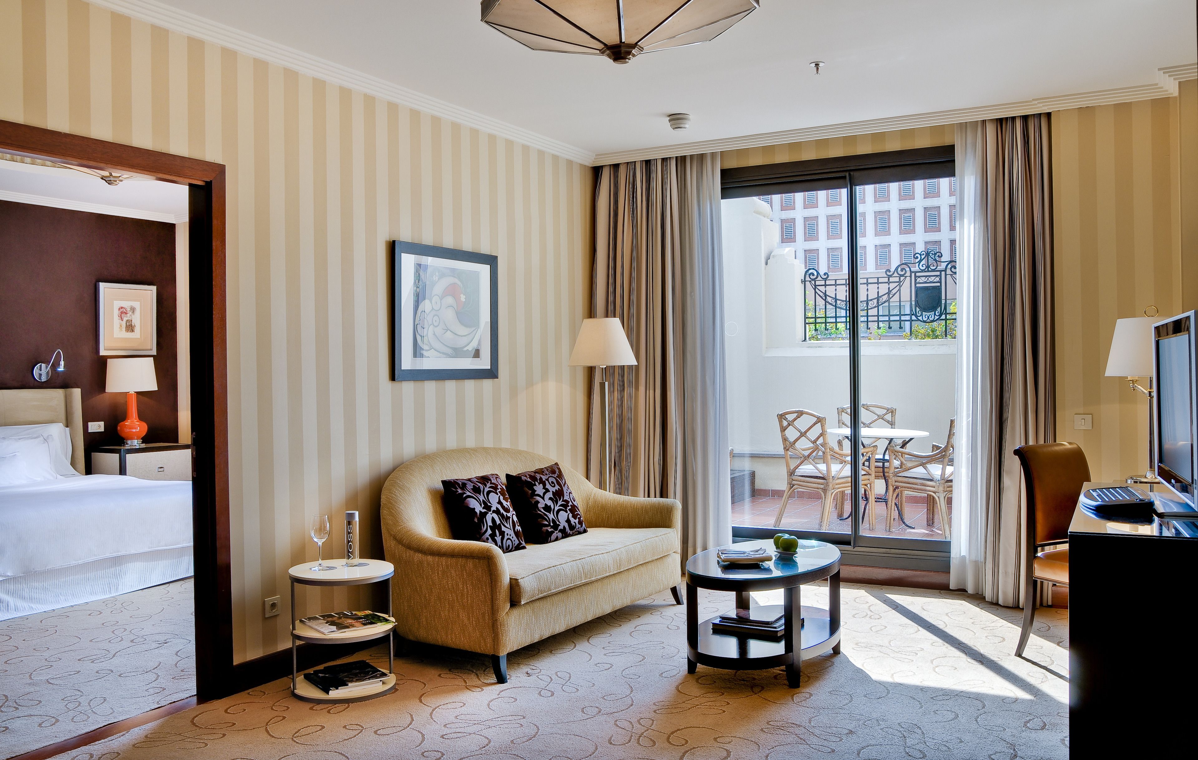 executive suite, 1 bedroom | 1 bedroom, premium bedding, minibar, in-room safe