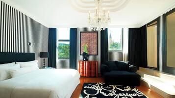 Suite presidencial, 1 habitación, bañera de hidromasaje | Ropa de cama de alta calidad, minibar, caja fuerte y escritorio