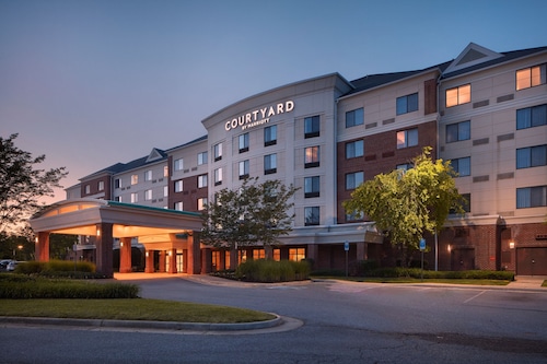 Courtyard by Marriott Winchester