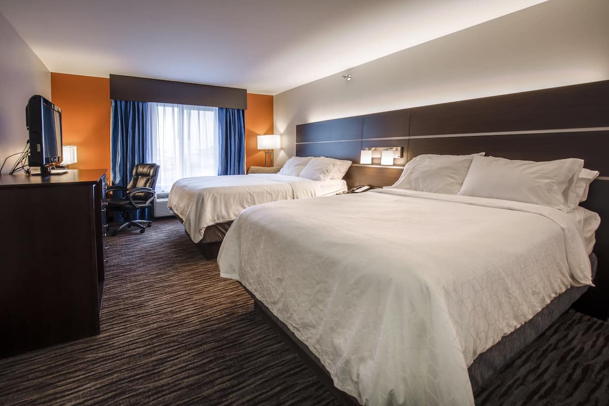 1 bedroom, in-room safe, desk, soundproofing