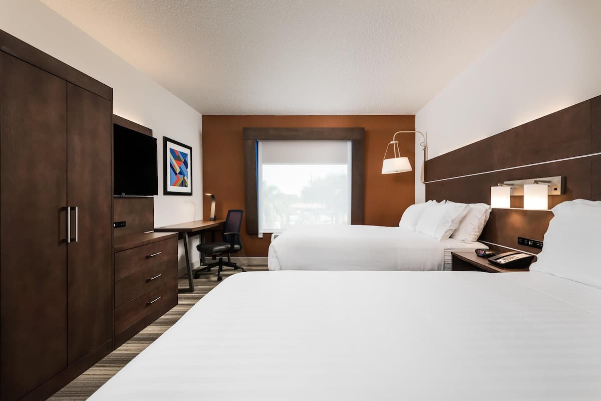 In-room safe, desk, laptop workspace, blackout drapes