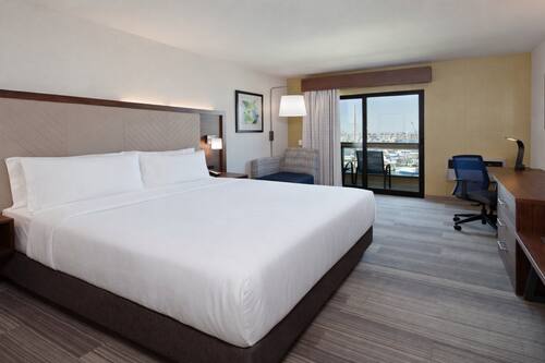 In-room safe, individually furnished, desk, blackout drapes