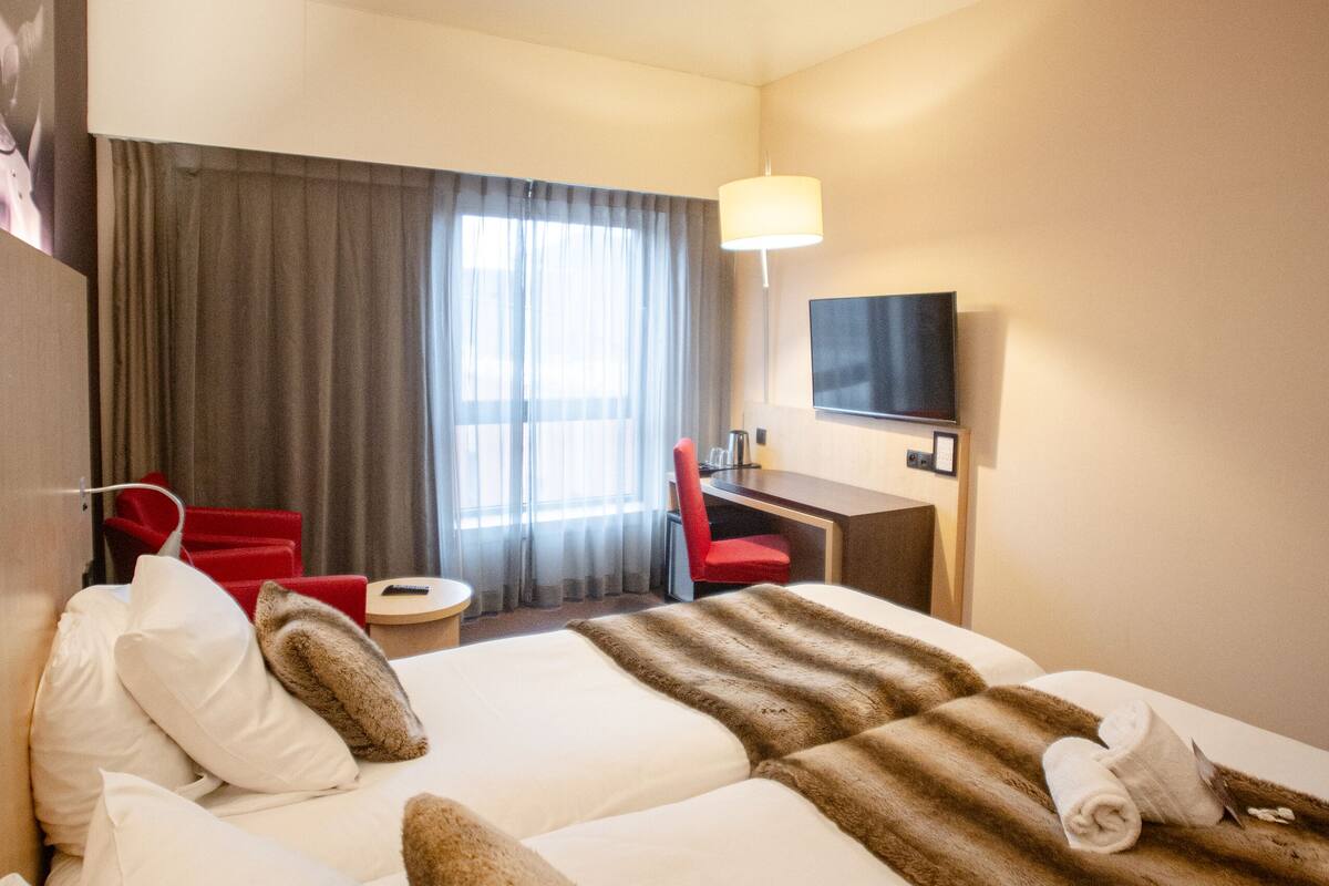 executive twin room | premium bedding, in-room safe, blackout curtains, soundproofing