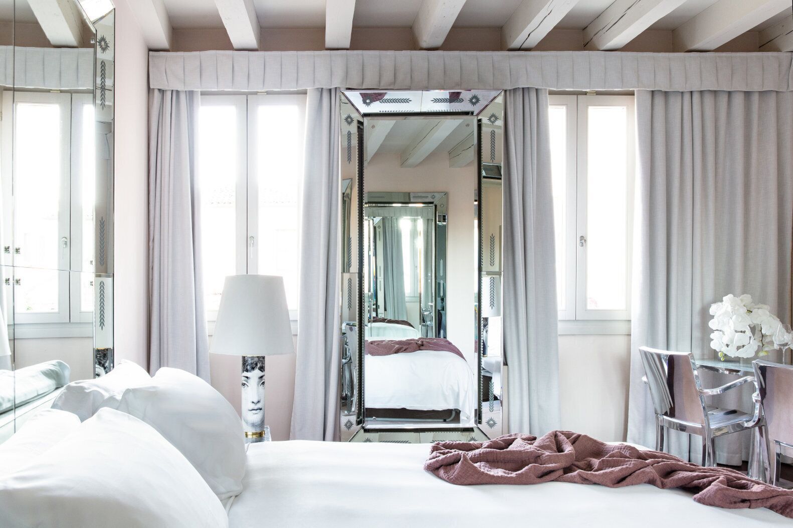 Down duvets, minibar, in-room safe, blackout curtains