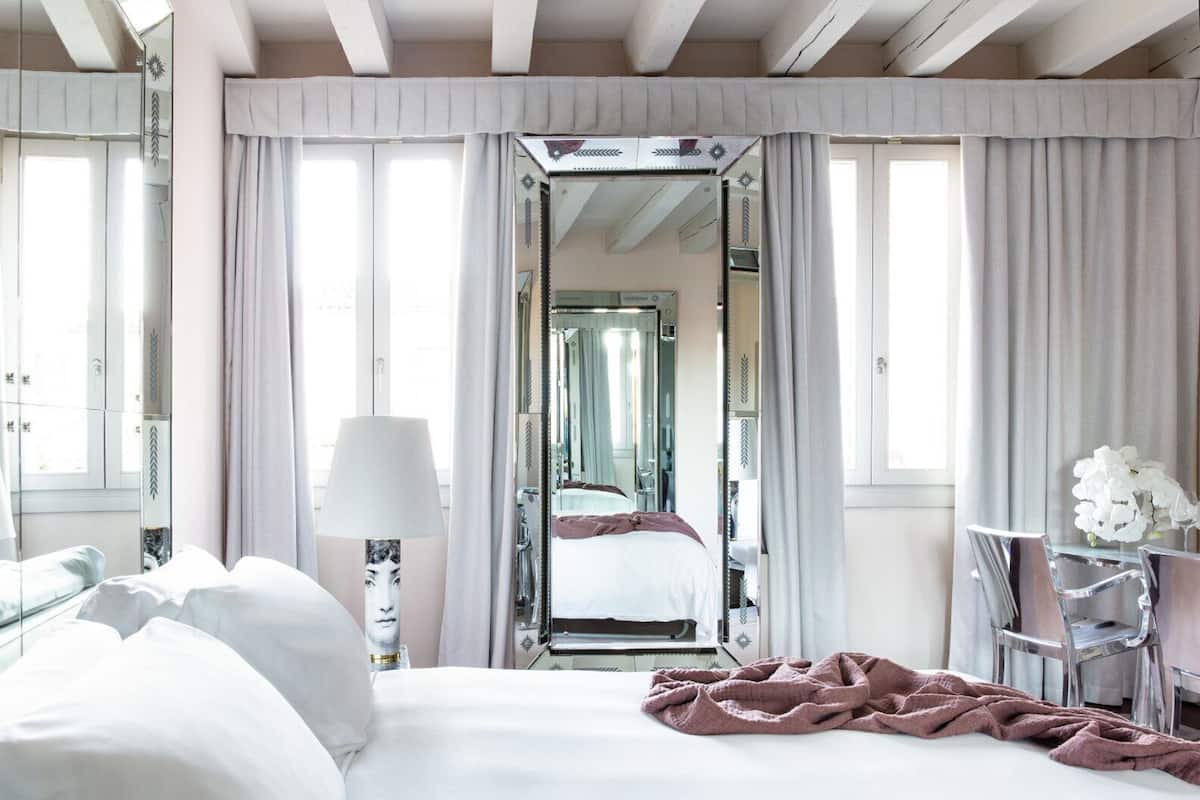 Down duvets, minibar, in-room safe, blackout curtains