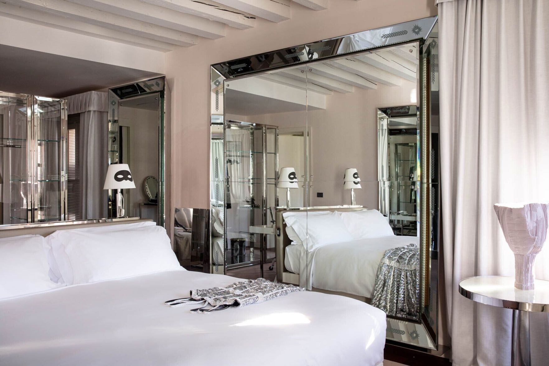 Down duvets, minibar, in-room safe, blackout curtains