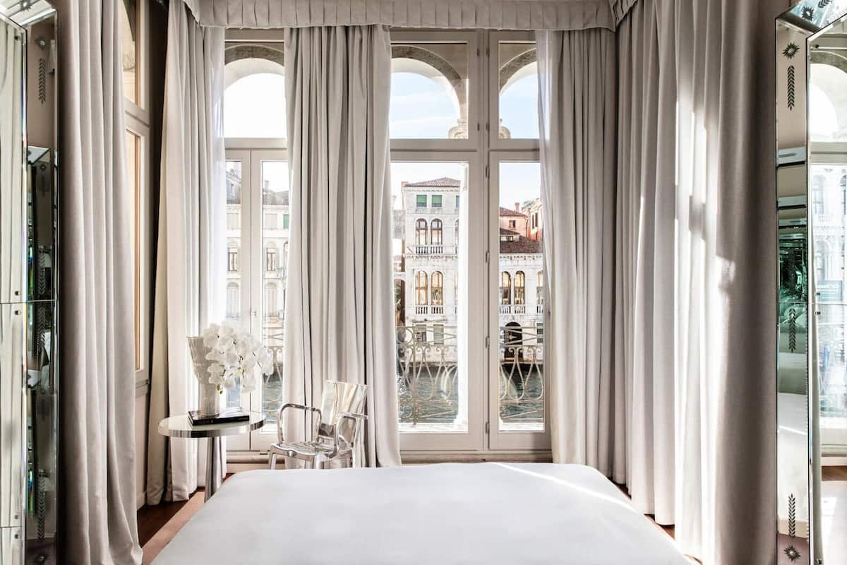 Down duvets, minibar, in-room safe, blackout curtains